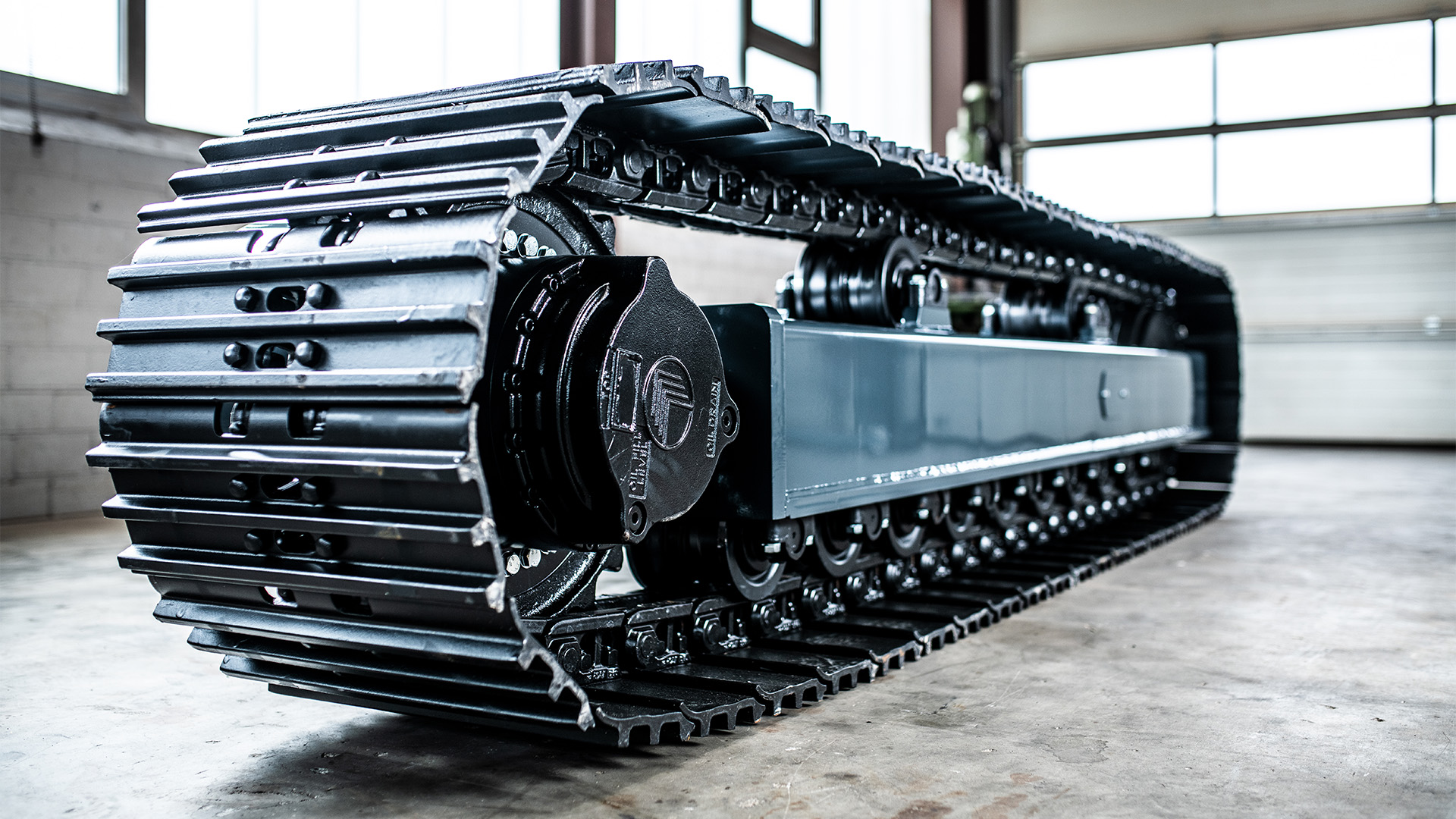 Petry Maschinenbau - Raupenunterwagen / Raupenfahrwerk mit Stahlketten